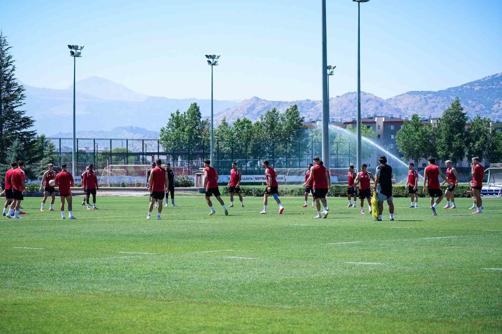 KAYSERİSPOR; IĞDIR FK MAÇI HAZIRLIKLARINI TAMAMLADI