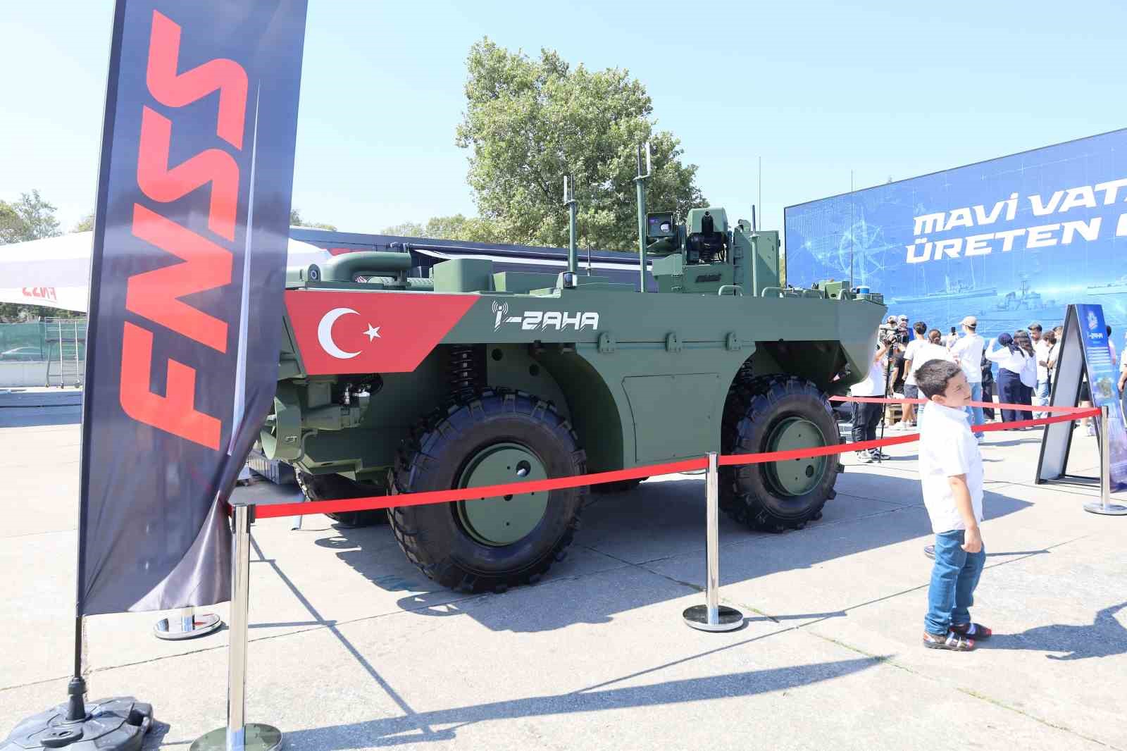 AMFİBİ HAREKATIN YENİ ÖNCÜSÜ VİTRİNE ÇIKTI: İLK KEZ TANITILDI