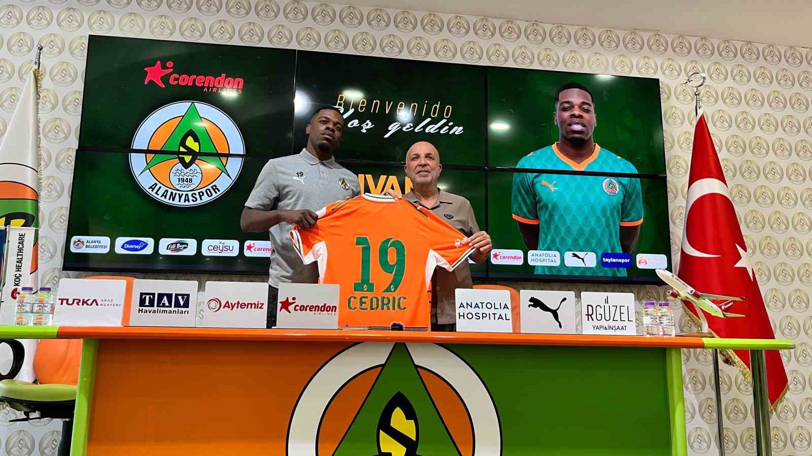 CORENDON ALANYASPOR, IVAN CEDRİC’İ KADROSUNA KATTI