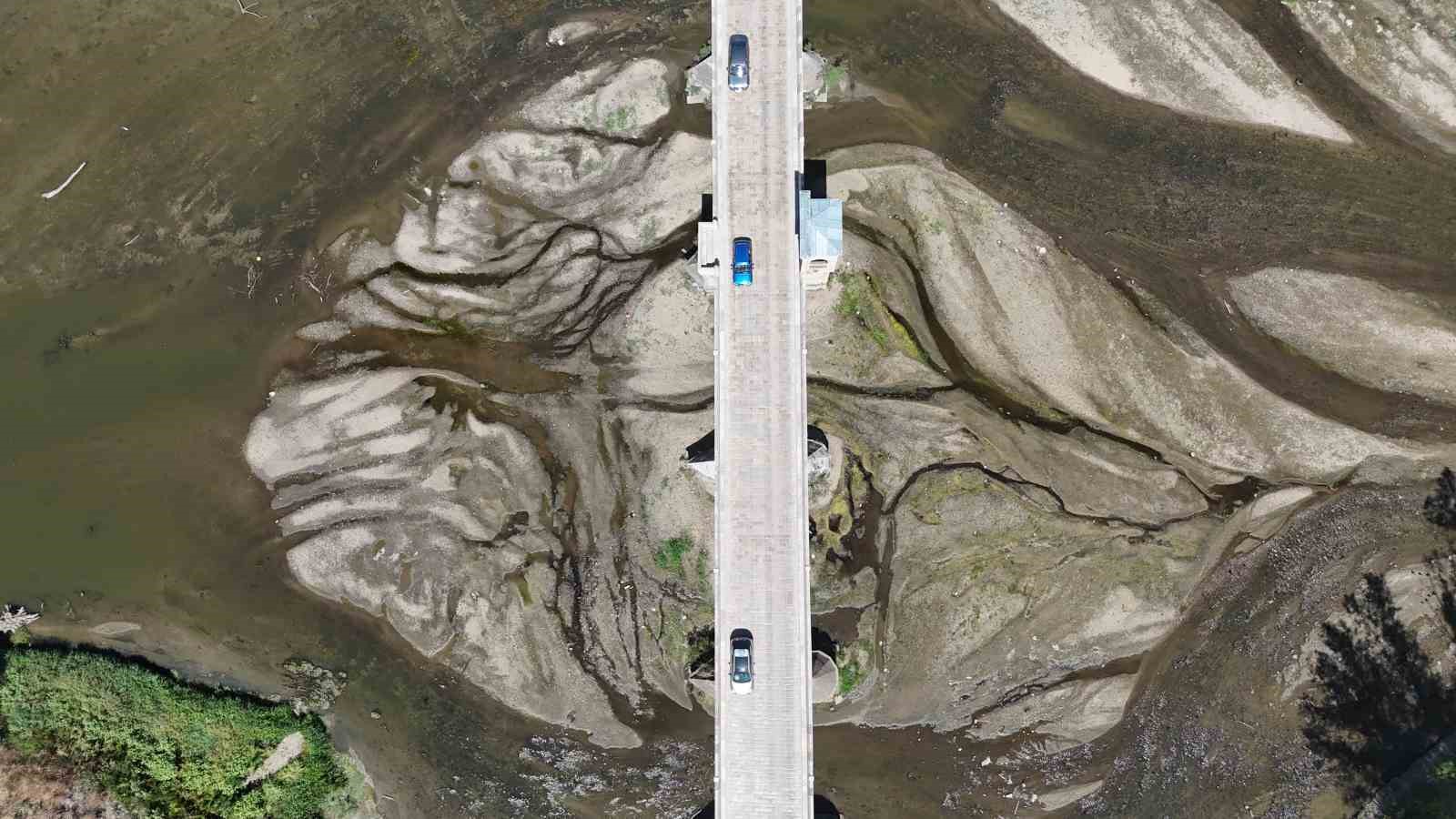 TUNCA NEHRİ’NDE KURAKLIK ALARMI