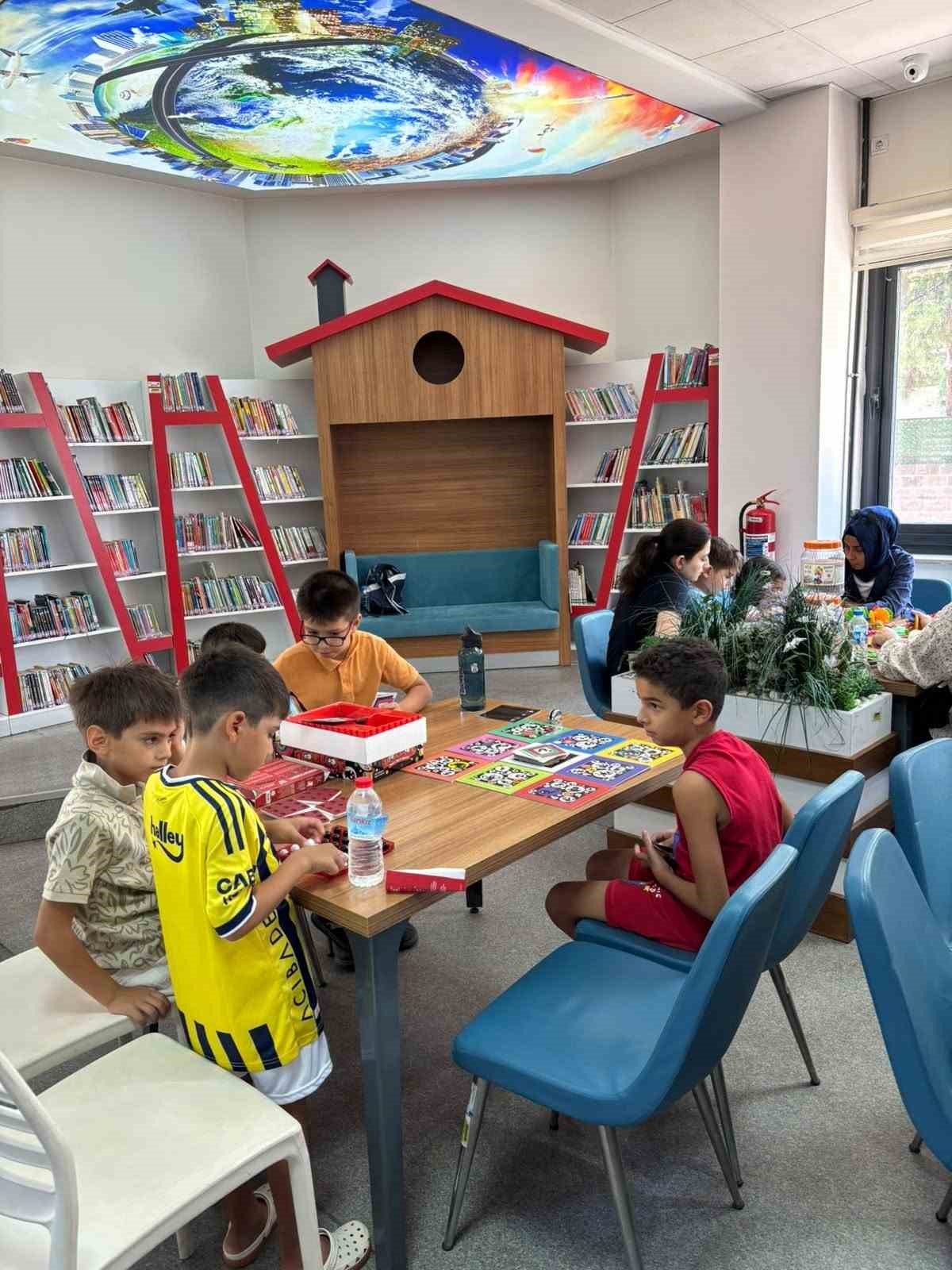 AYDIN’DA ÇOCUKLAR ZEKA OYUNLARIYLA HEM DÜŞÜNDÜ HEM EĞLENDİ