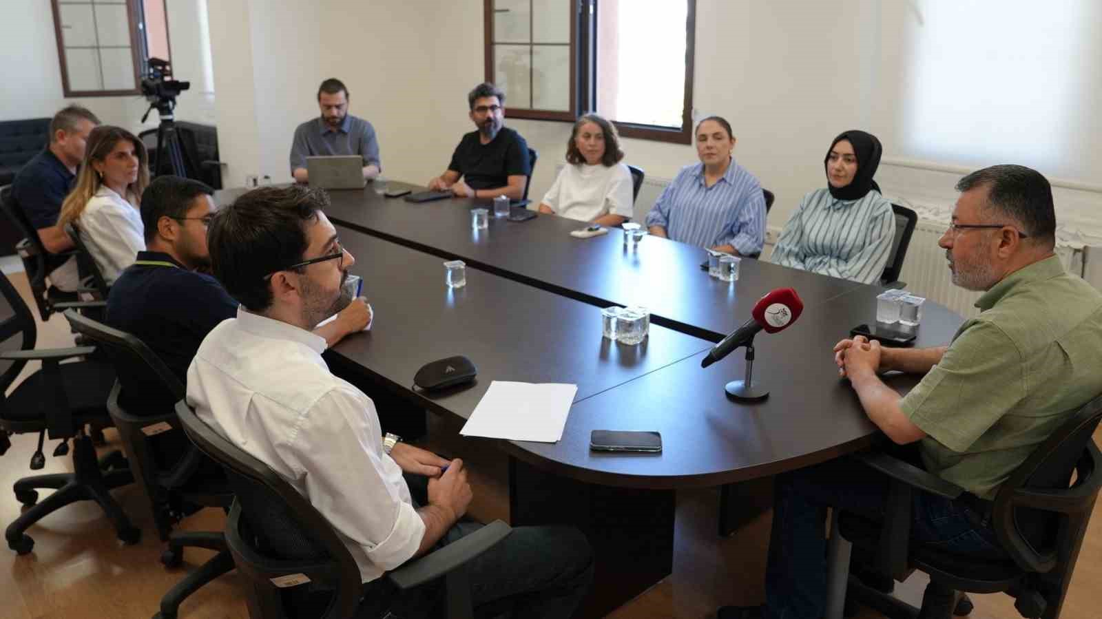 KBÜ’DE YENİ DÖNEM HEDEFLERİ İLETİŞİM FAKÜLTESİNDE ELE ALINDI
