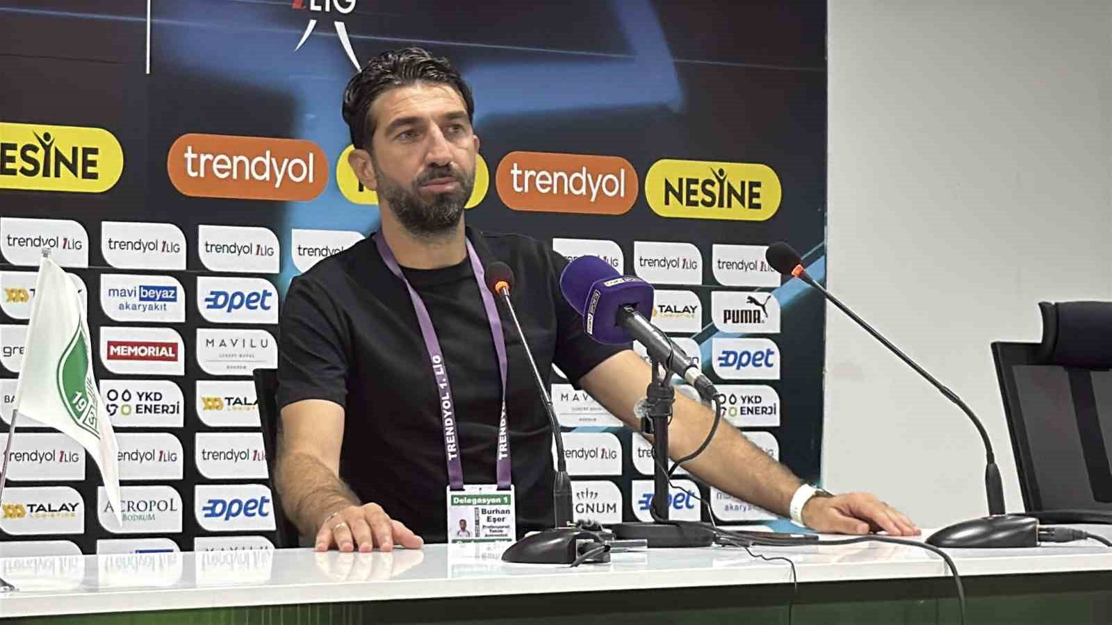 BURHAN EŞER: "OYUNCULARIN MÜCADELESİNDEN MEMNUNUM"