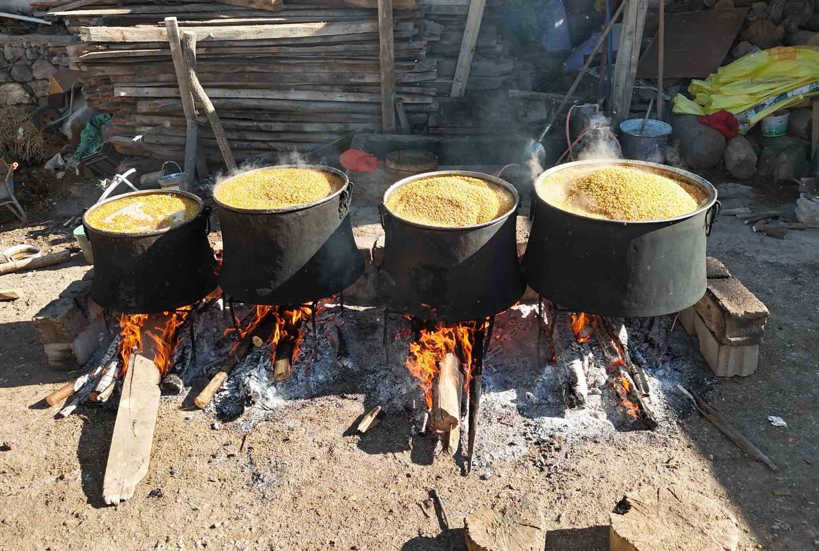 ANADOLU SOFRALARININ VAZGEÇİLMEZİ BULGUR İÇİN KAZANLAR KAYNAMAYA BAŞLADI