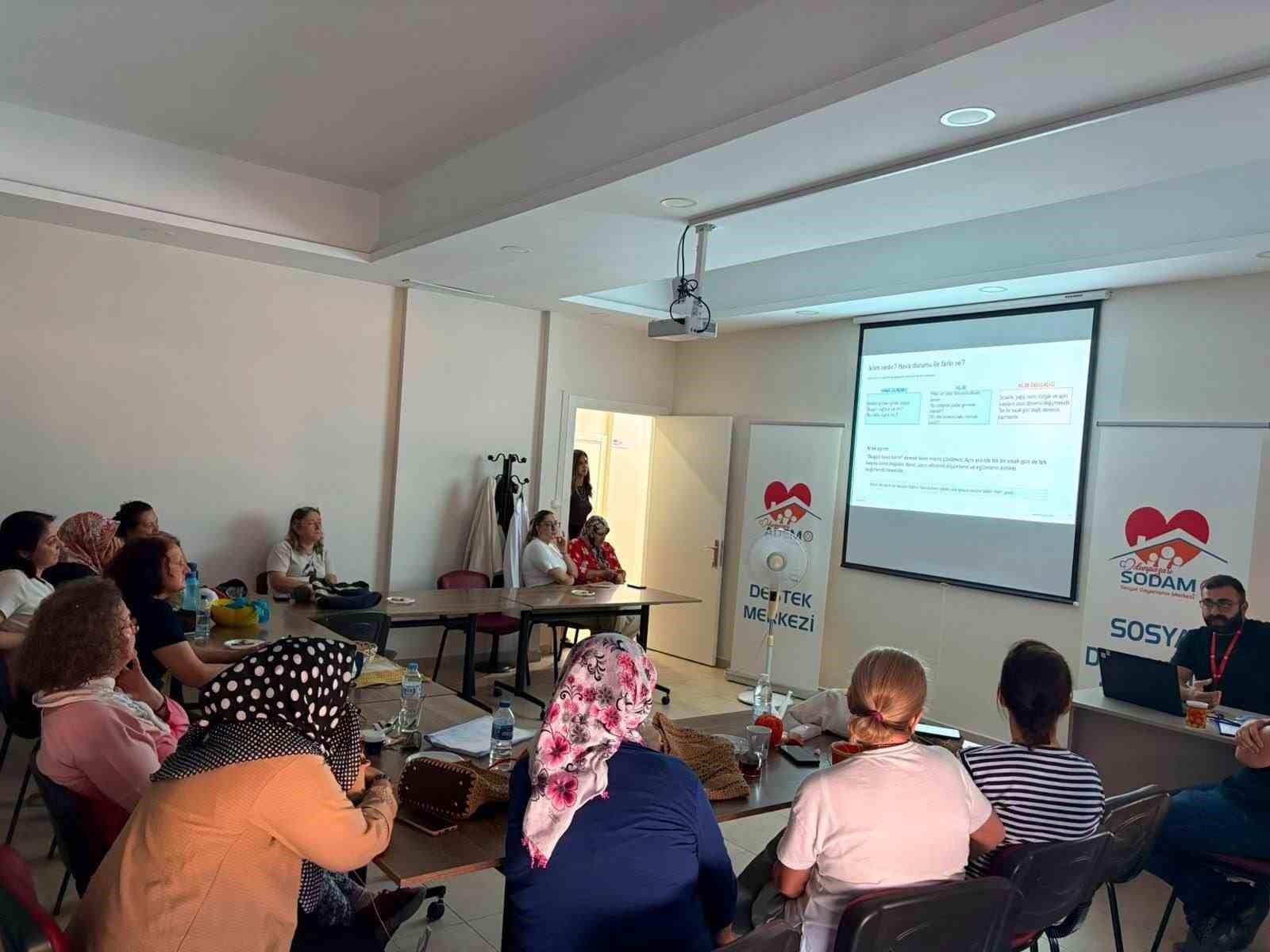 SAĞLIK TESİSLERİNDE DEĞERLENDİRME SÜRECİ VE TAKVİMİ MASAYA YATIRILDI