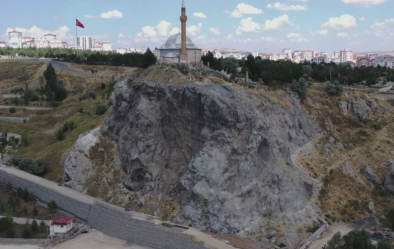YUKARI TEKKE’DE TEHLİKEYE KARŞI KAPSAMLI ÇALIŞMA