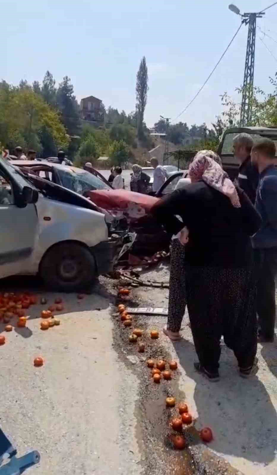 ADANA’DA TRAFİK KAZASI: 2 YARALI
