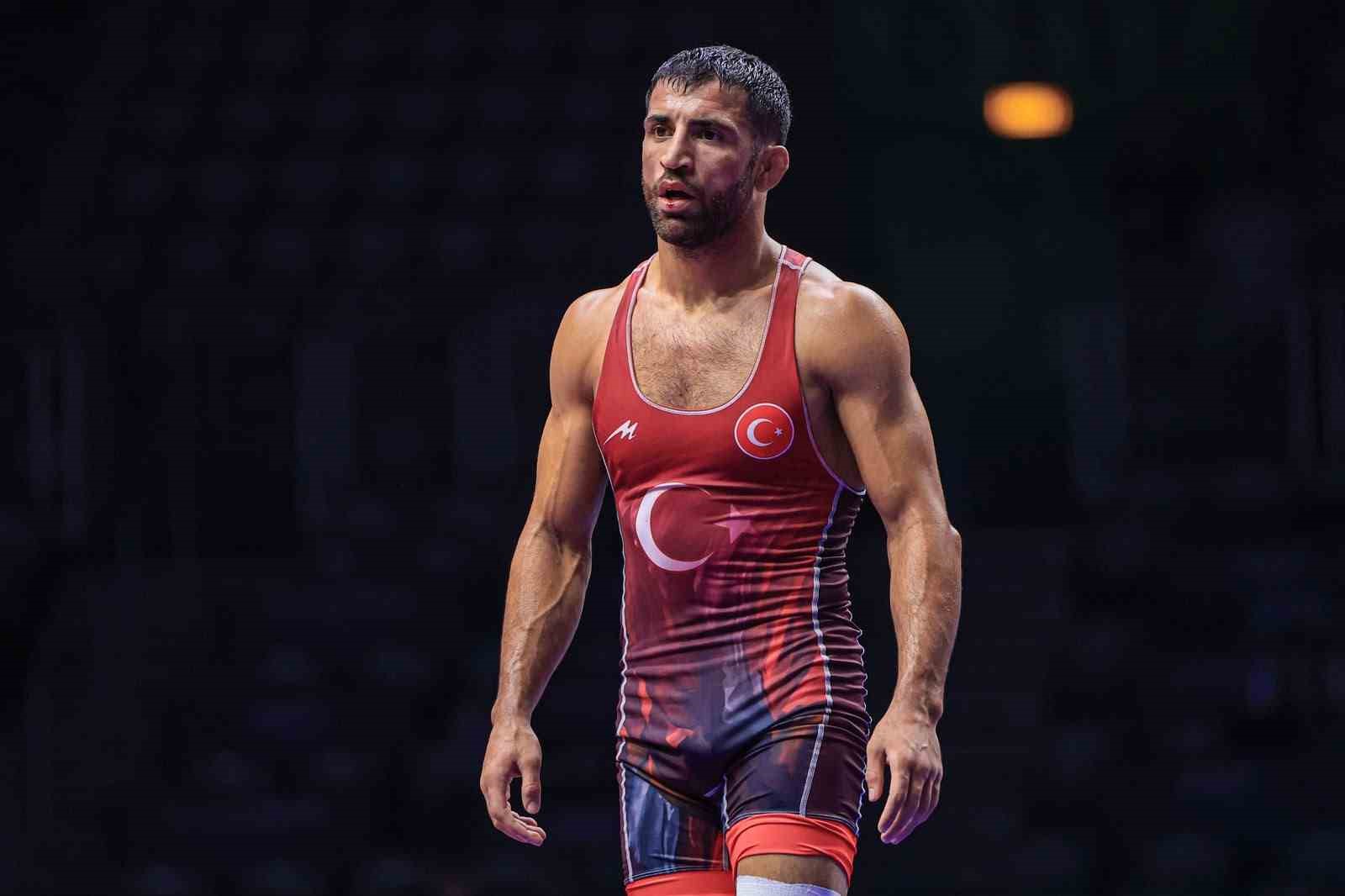 AKDENİZ OYUNLARI’NDA MURAT FIRAT’TAN BRONZ MADALYA