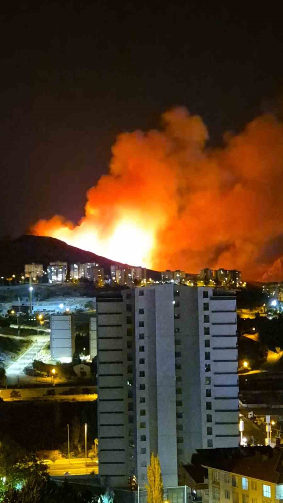 ANKARA’DA AĞAÇLIK ALANDA YANGIN