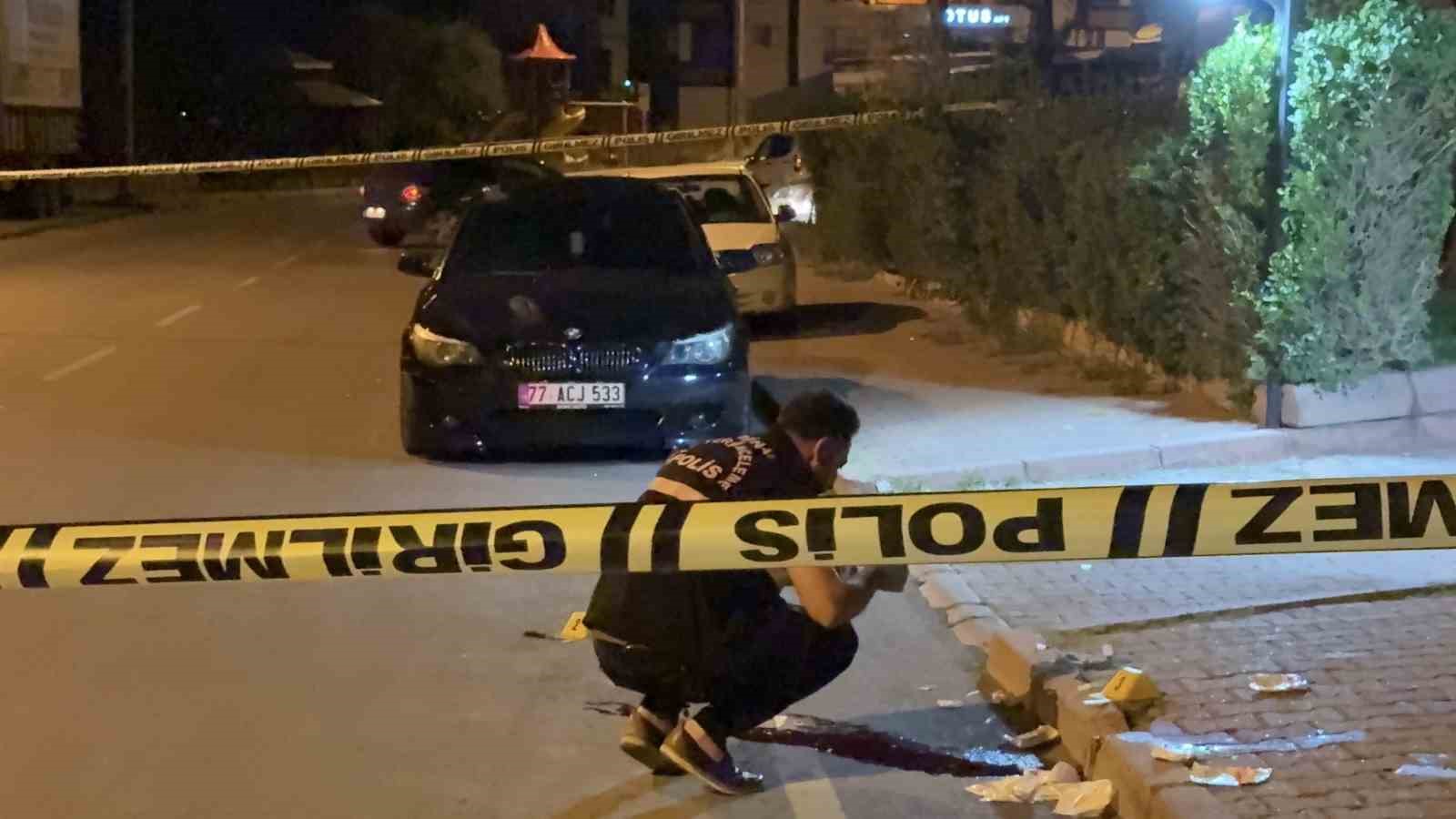 BABA-OĞUL ARASINDA ‘SİGARA PARASI’ KAVGASI: 1’İ AĞIR 2 YARALI