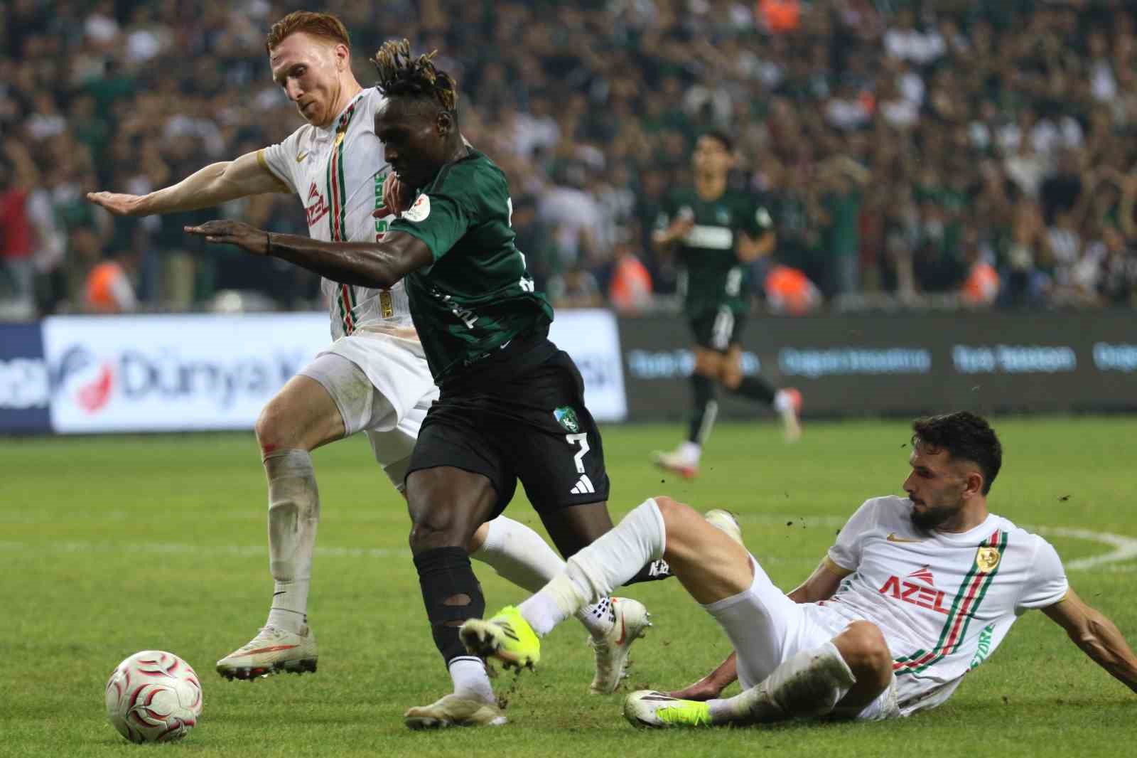 TRENDYOL SÜPER LİG: KOCAELİSPOR: 2 - AMED SPORTİF FAALİYETLER: 0 (MAÇ SONUCU)