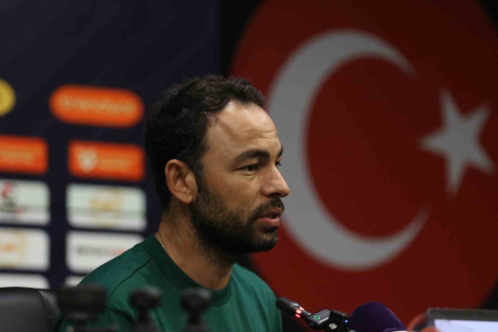 SELÇUK İNAN: "GALİBİYETİ TARAFTARIMIZA ARMAĞAN EDİYORUM"