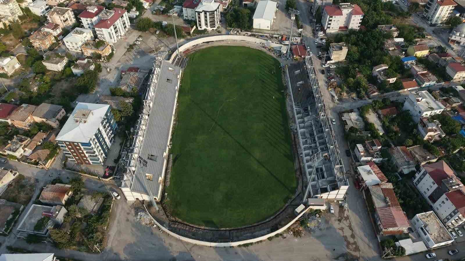OSMANİYE 7 OCAK STADYUMU’NDA ÇALIŞMALAR YÜZDE 75’E ULAŞTI