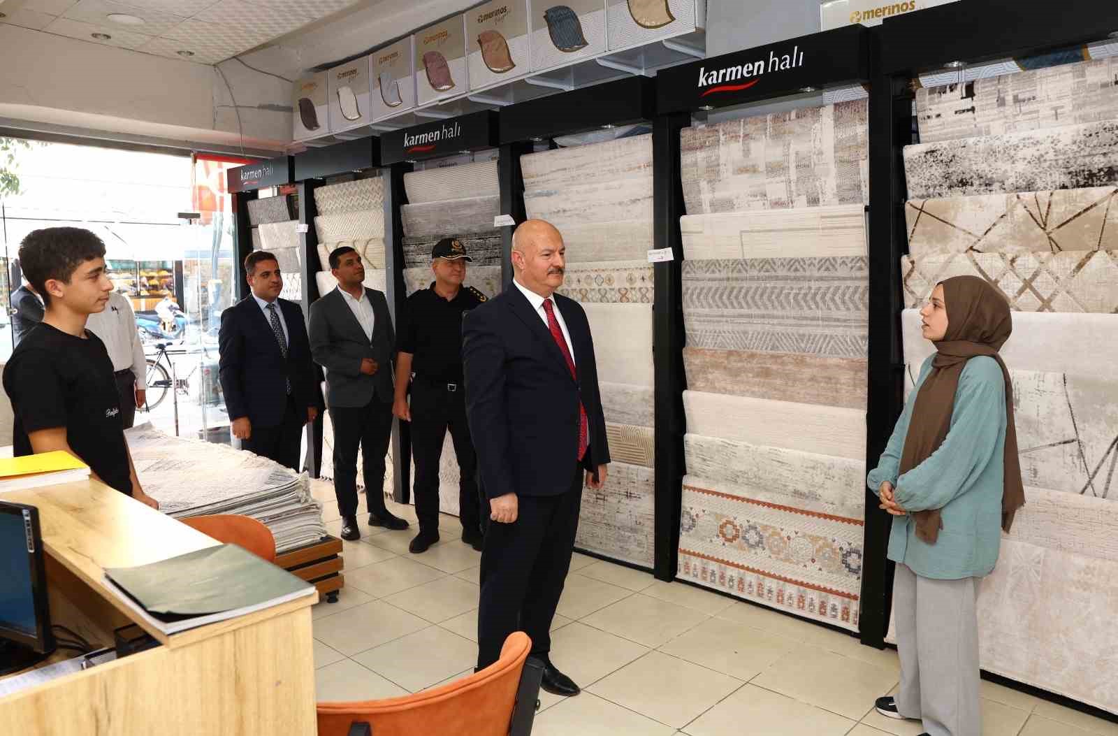 VALİ KÜÇÜK, ESNAFIN TALEPLERİNİ DİNLEDİ