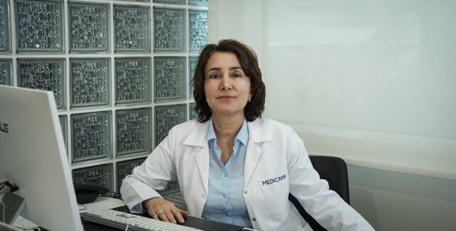 UZMANINDAN UYARI: "MENOPOZDA BAŞ AĞRILARINIZ DEĞİŞTİYSE DİKKAT"