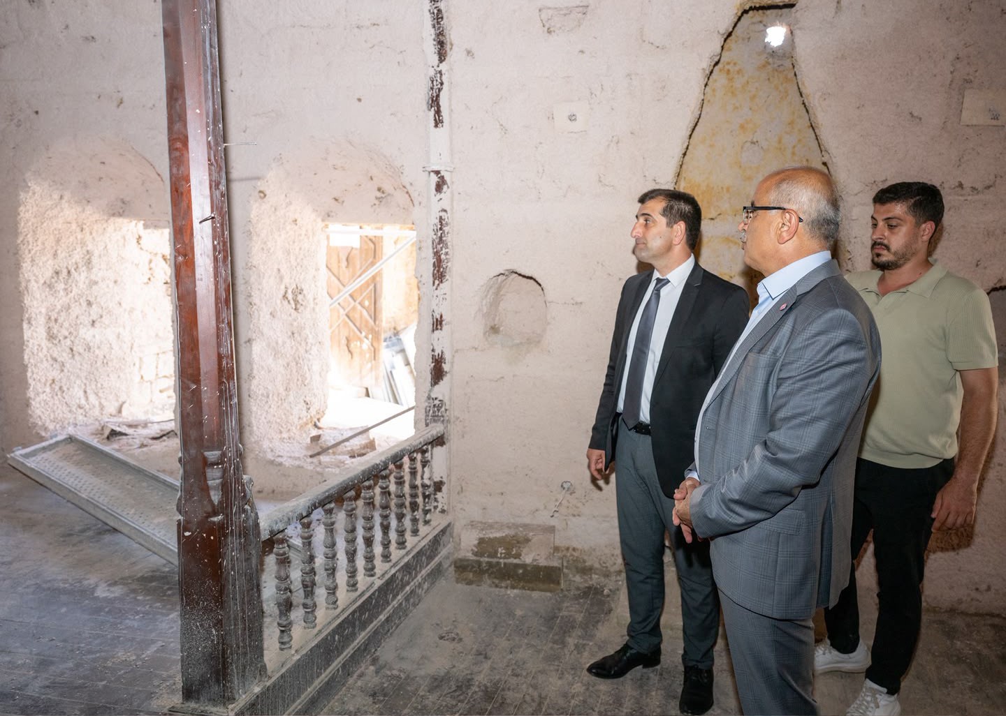 6 ŞUBAT’TA HASAR GÖREN TARİHİ KONAK YENİDEN AYAĞA KALDIRILIYOR