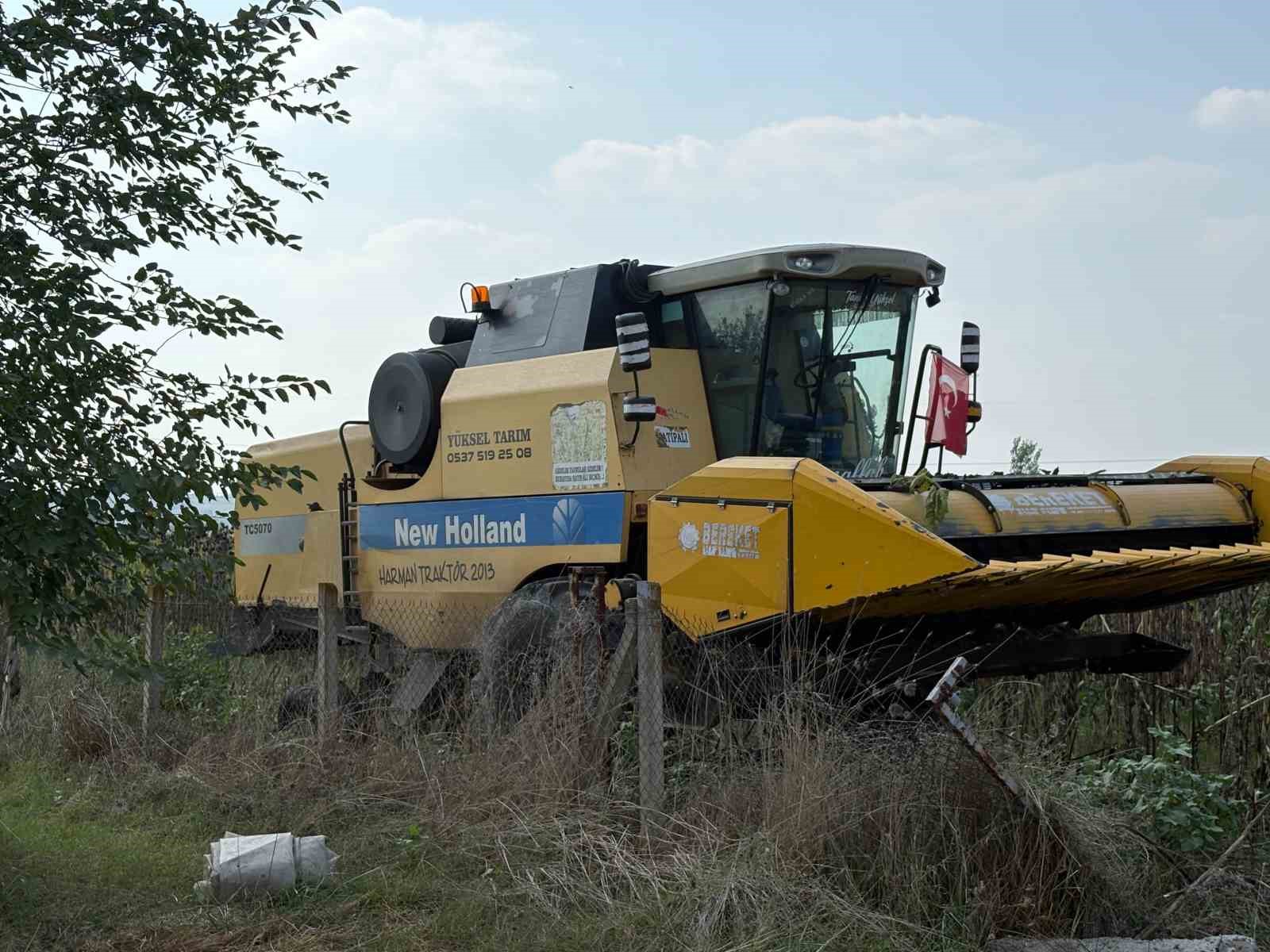 OSMANİYE’DE YERLİ VE MİLLİ AYÇİÇEĞİ ÇEŞİTLERİNDE İLK HASAT YAPILDI
