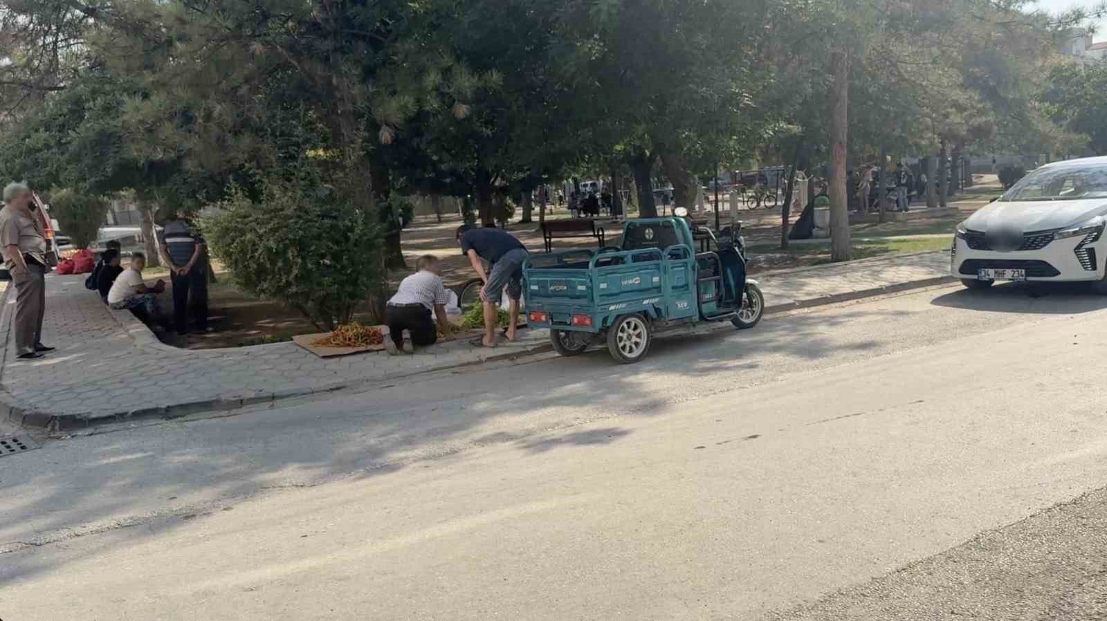 PARKTA DÖNER BIÇAKLI SALDIRI