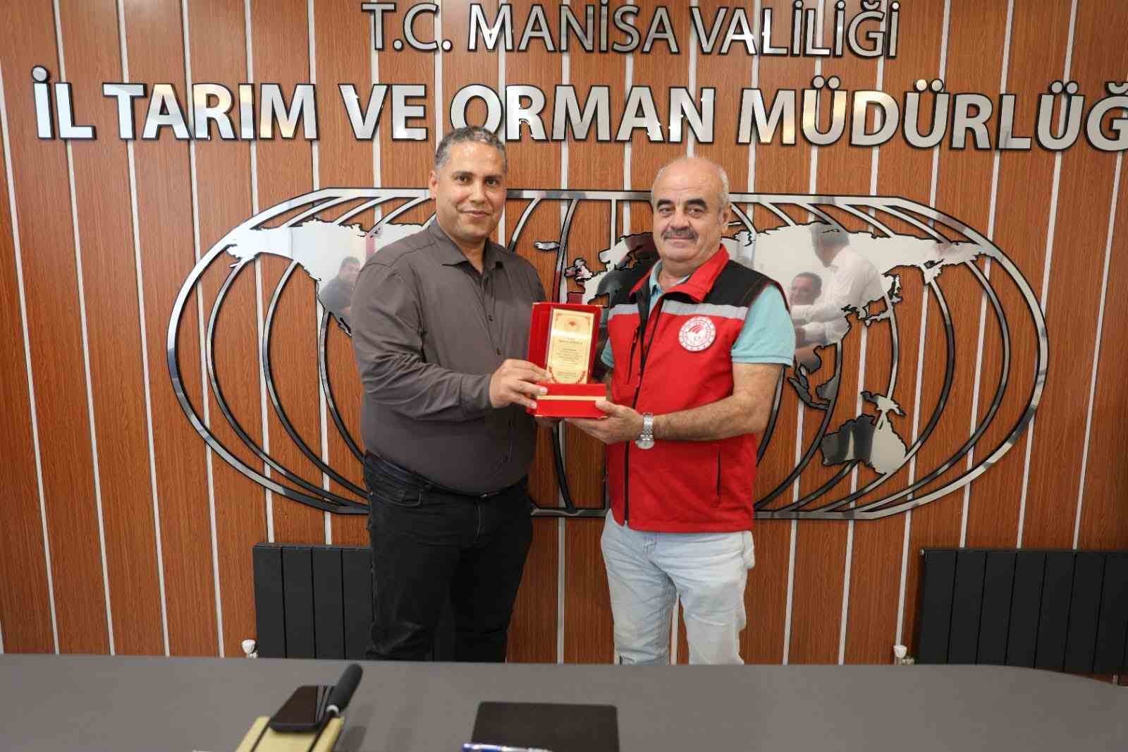 MANİSA TARIM VE ORMAN MÜDÜRLÜĞÜNDE İKİ İSİM YENİ GÖREV YERLERİNE UĞURLANDI
