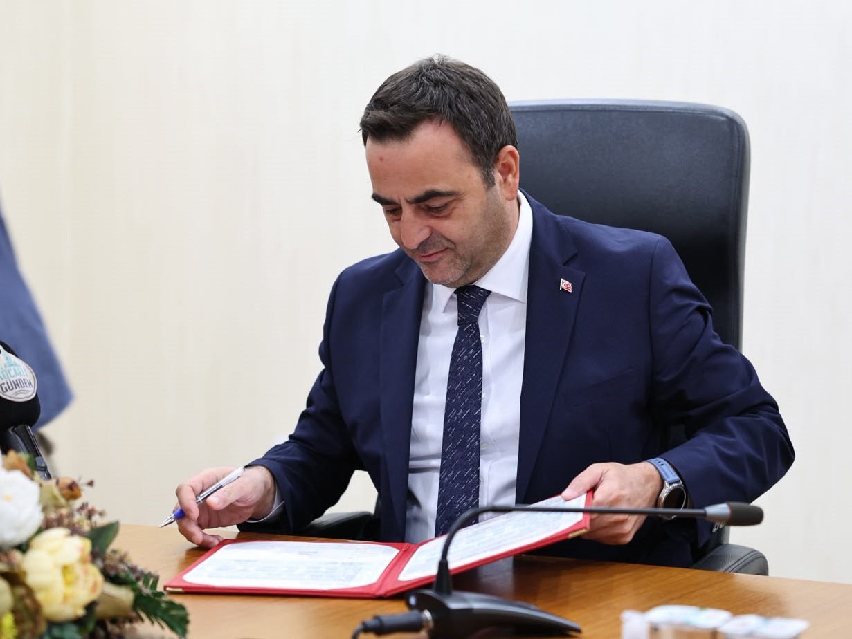 BAŞİSKELE’DE İNŞA EDİLECEK 24 SINIFLI İLKOKUL İÇİN PROTOKOL İMZALANDI