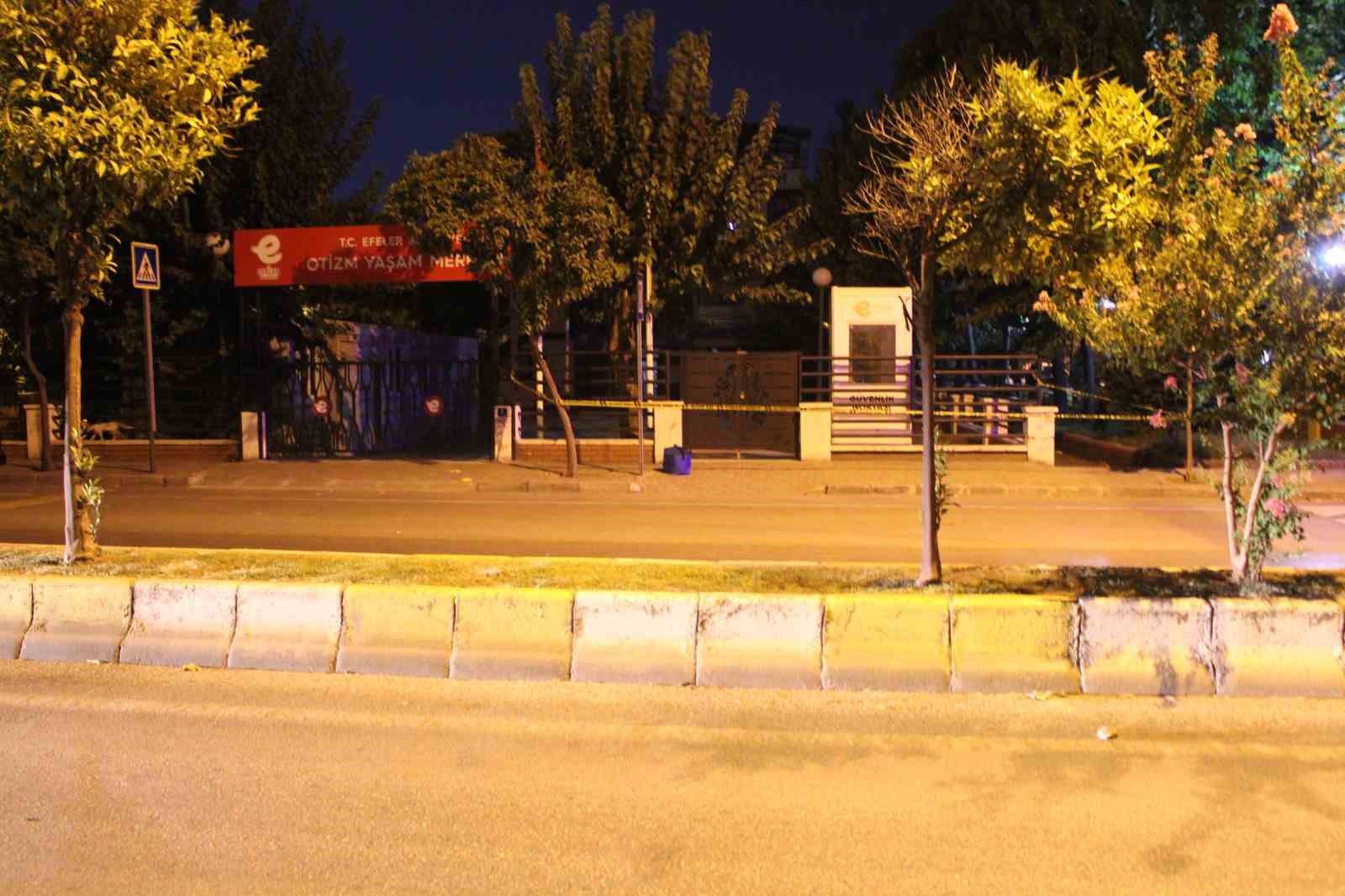 DURAKTA BULUNAN ŞÜPHELİ ÇANTA EKİPLERİ HAREKETE GEÇİRDİ