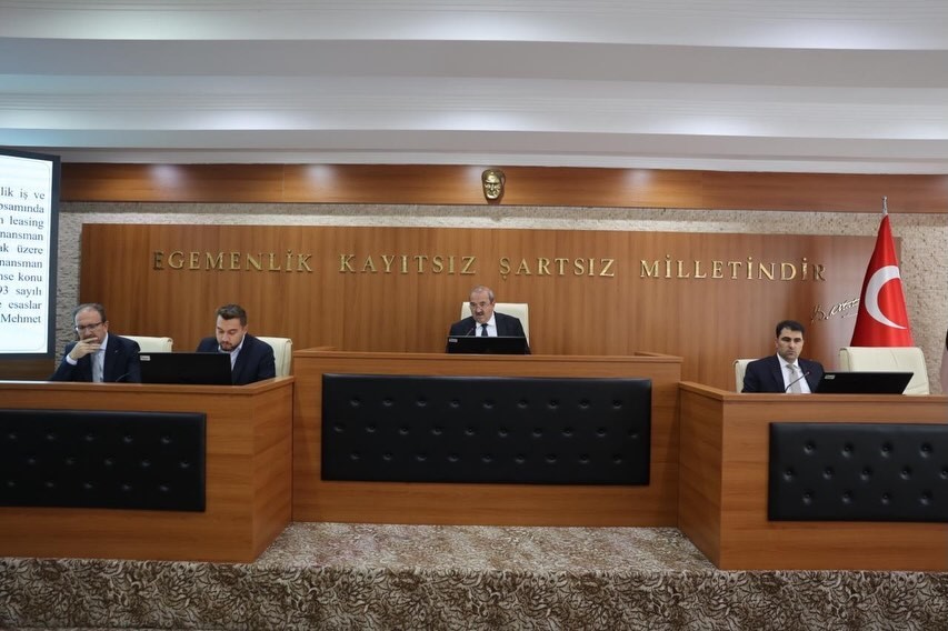 BÜYÜKŞEHİR BELEDİYE MECLİSİ’NİN KARARLARI AÇIKLANDI; 86 TİCARİ PLAKA VE E-SKUTER KARARI