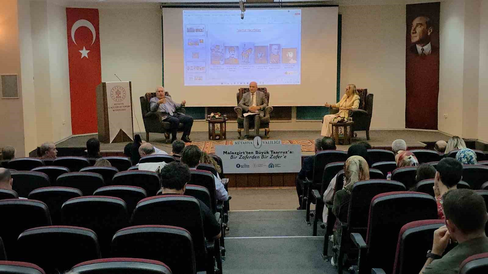 KÜTAHYA’DA "MALAZGİRT’TEN BÜYÜK TAARRUZ’A: BİR ZAFERDEN BİR ZAFER’E" KONFERANSI