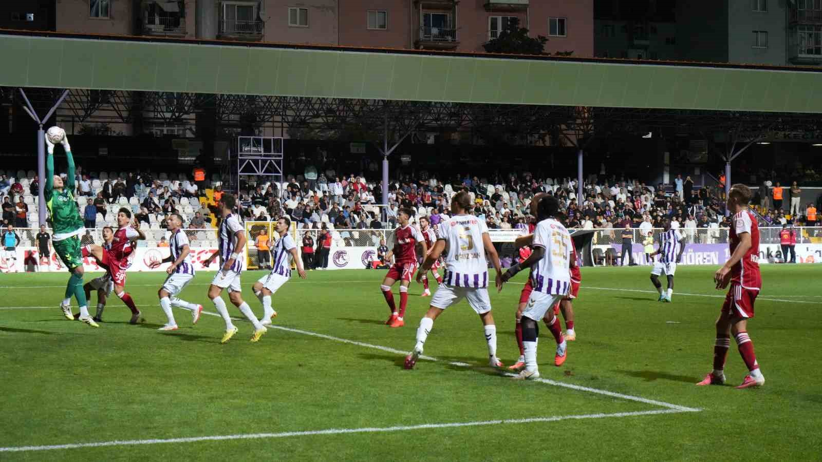 TRENDYOL 1. LİG: ANKARA KEÇİÖRENGÜCÜ: 2 - ÜMRANİYESPOR: 2