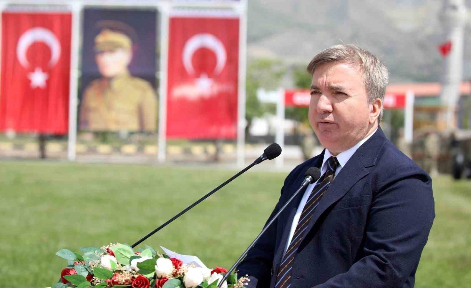 VALİ AYDOĞDU: "BAĞIMSIZLIK MEŞALESİ SONSUZA DEK YANACAK"