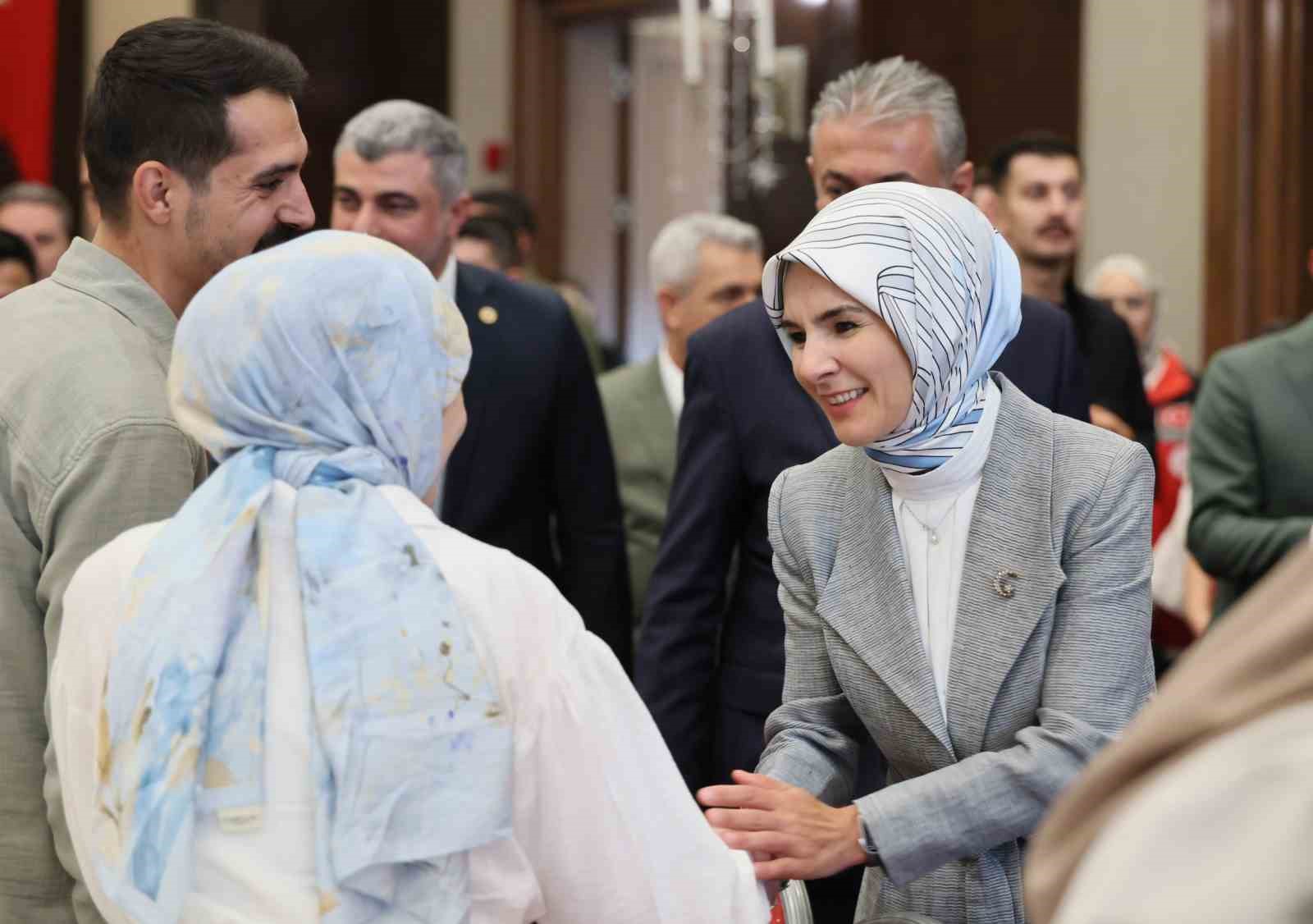 BAKAN GÖKTAŞ, MARDİN’DE ŞEHİT AİLELERİ VE GAZİLERLE VEFA BULUŞMASINDA BİR ARAYA GELDİ