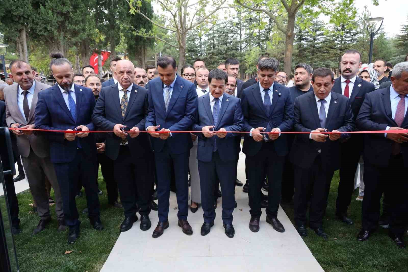 BİLECİK’TE BEYLİKTEN İMPARATORLUĞA DİJİTAL TARİH MÜZESİ AÇILDI