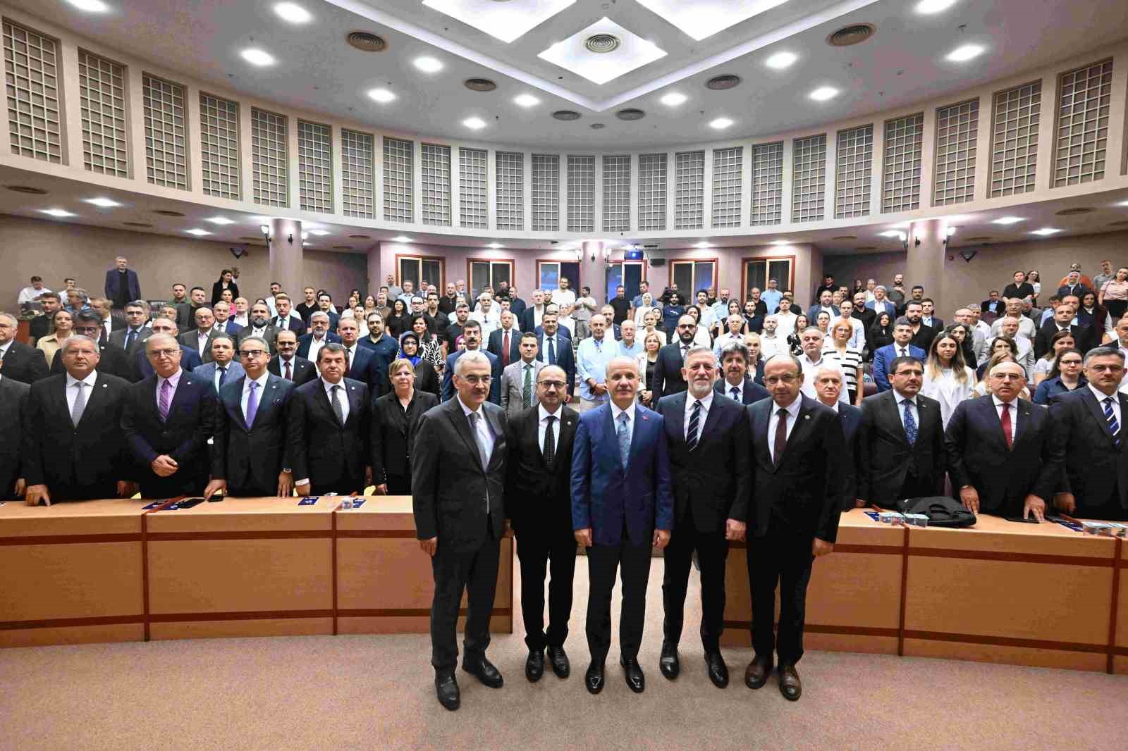 BTSO VE YÖK İŞ BİRLİĞİYLE BURSA UYGULAMALI EĞİTİMİN ÜSSÜ OLUYOR