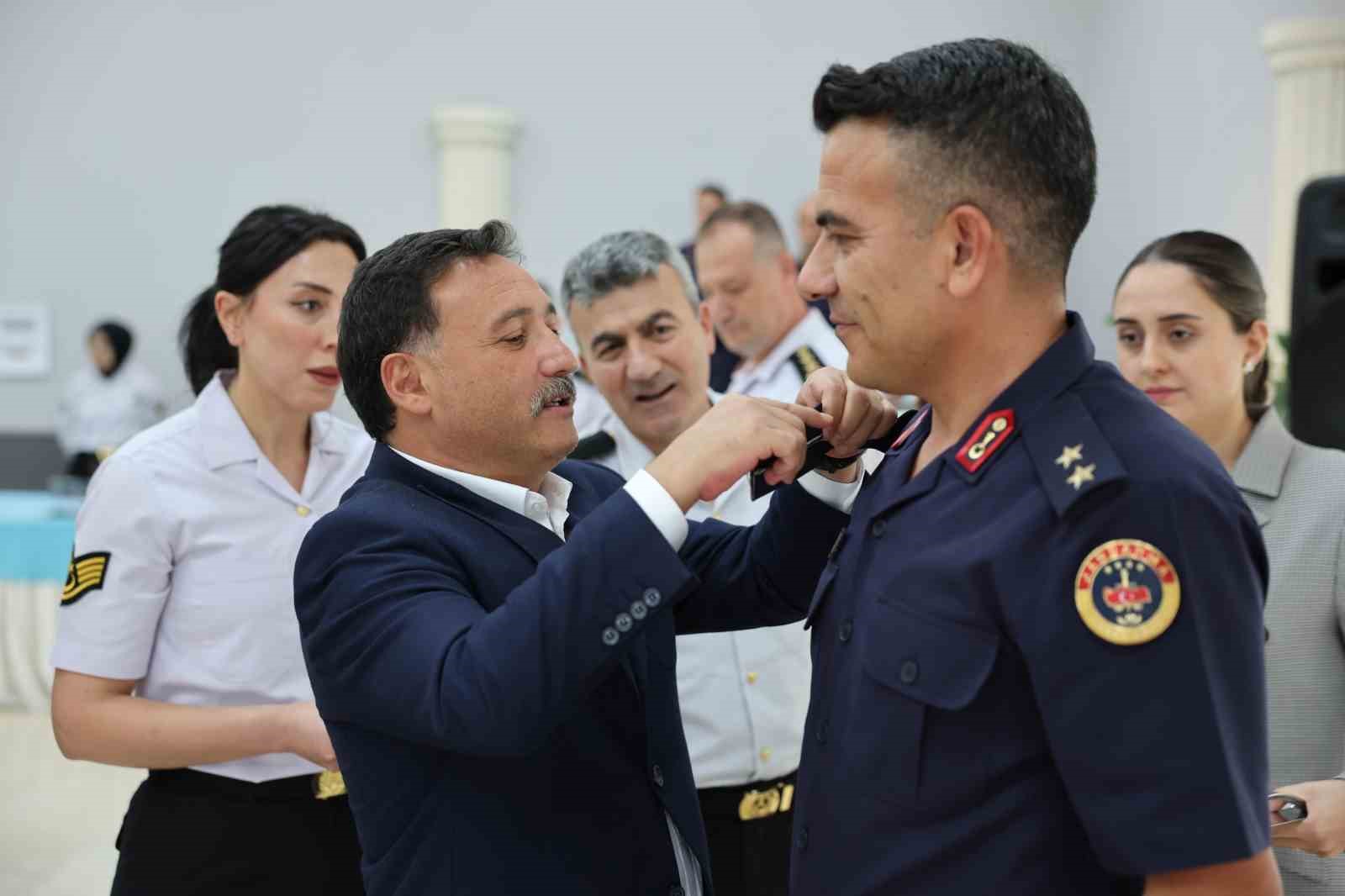 VALİ ÇİÇEK, RÜTBE TERFİ TÖRENİ’NE KATILDI