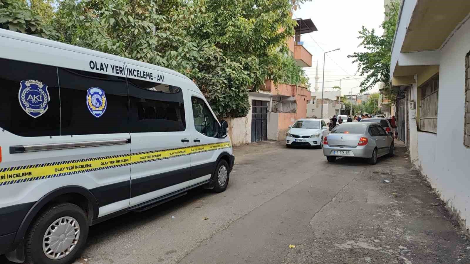 BATMAN’DA ANNESİNİ ÖLDÜREN ŞAHIS, POLİSE TESLİM OLDU