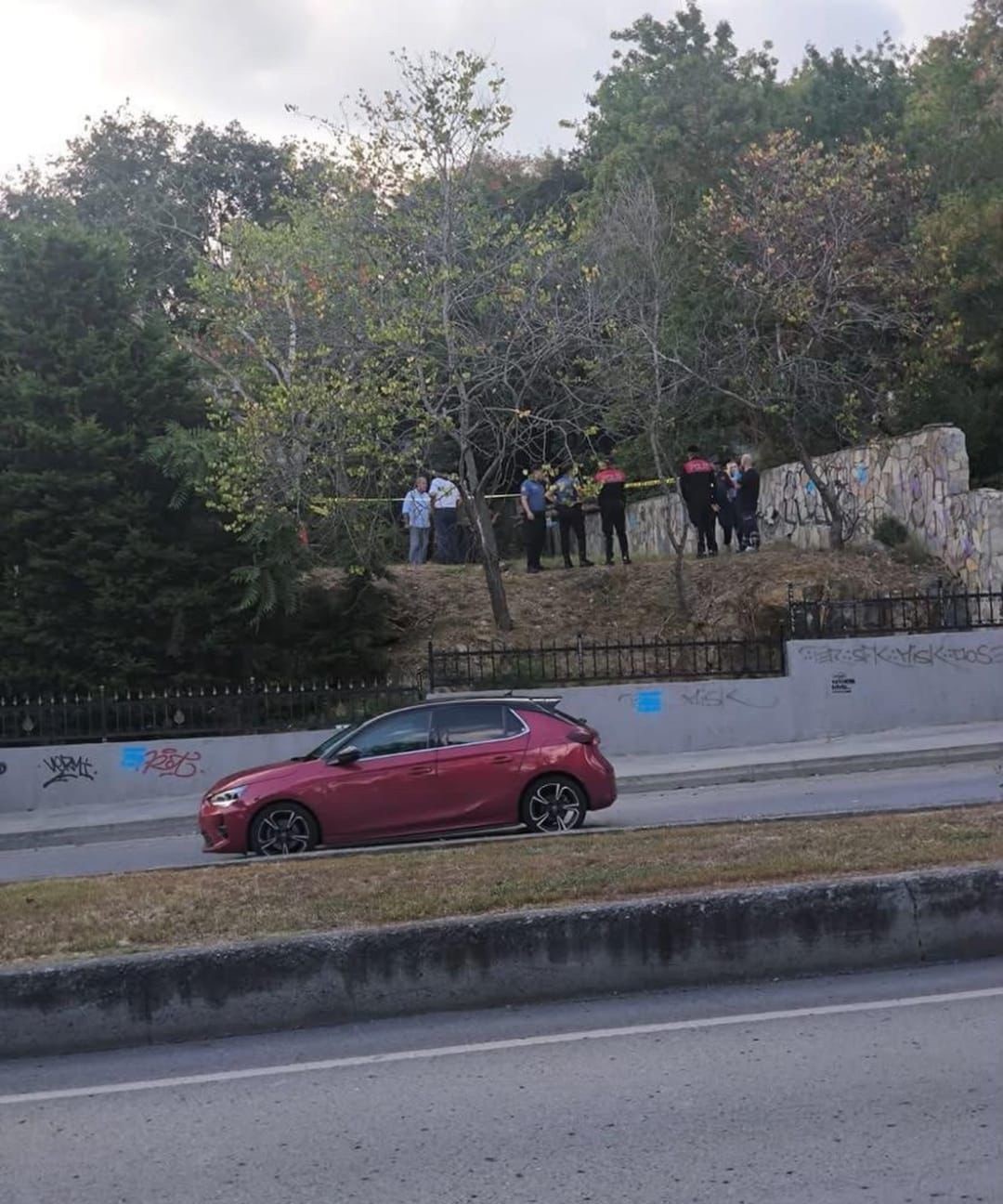 SARIYER’DE PARKTA BİR KİŞİ ÖLÜ HALDE BULUNDU