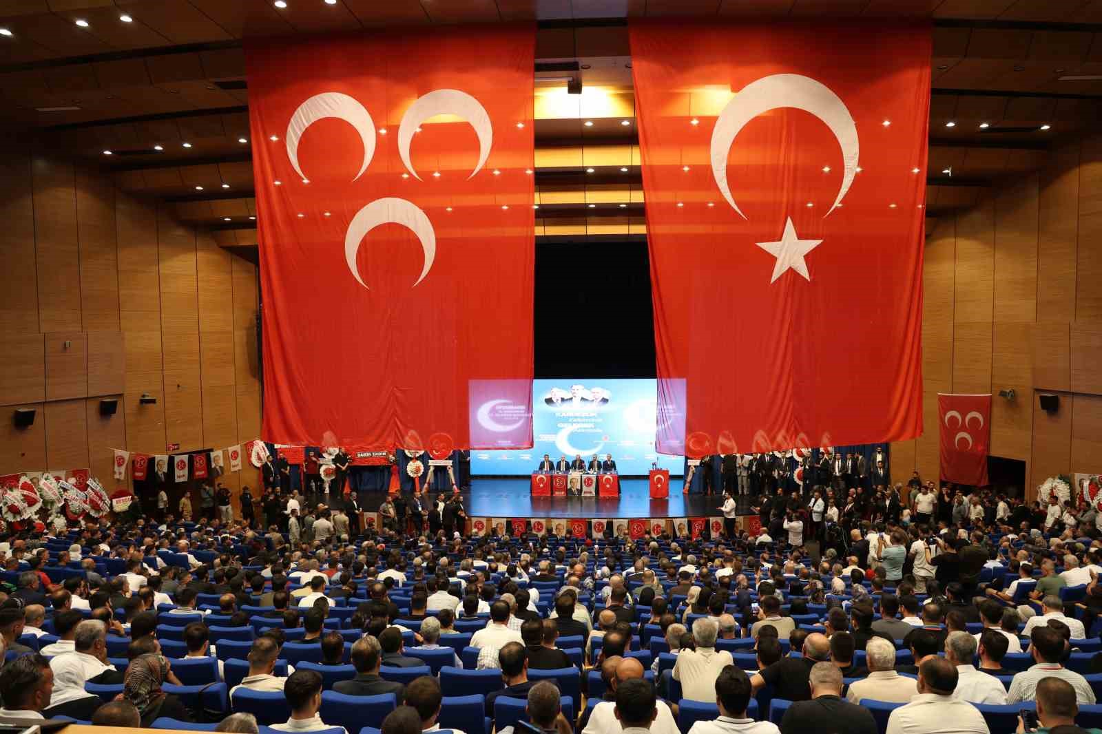 MHP DİYARBAKIR İL BAŞKANLIĞINA HASAN ÖZCOŞKUN SEÇİLDİ
