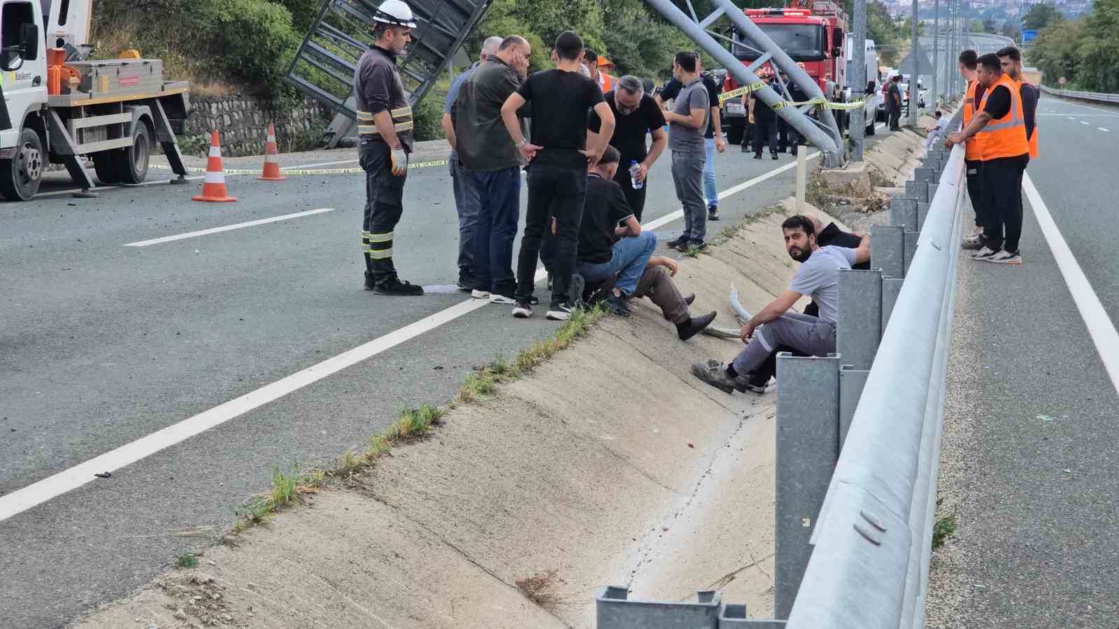 KARABÜK-BARTIN YOLUNDA FECİ KAZA: 2 ÖLÜ