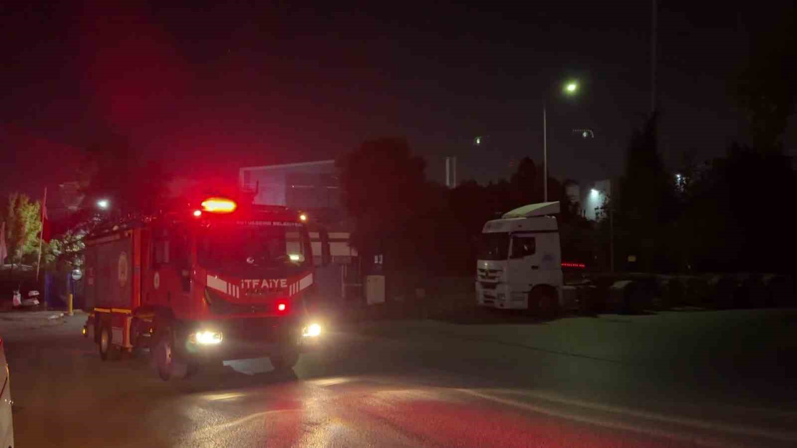 KOZMETİK FABRİKASINDA KİMYASAL MADDE ALARMI
