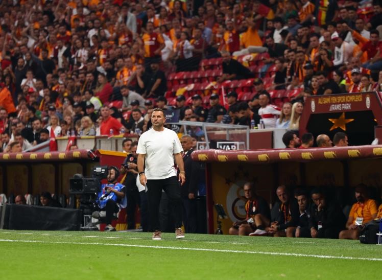 OKAN BURUK: "BU AKŞAM İTİBARIYLA LİGİN LİDERİYİZ, BUNU DA SEZON SONUNA KADAR DEVAM ETTİRMEK İSTİYORUZ"