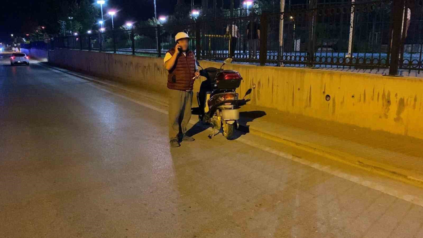 ELEKTRİKLİ MOTOSİKLETİYLE ALKOLLÜ YAKALANDI, 52 BİN LİRA CEZA YEDİ