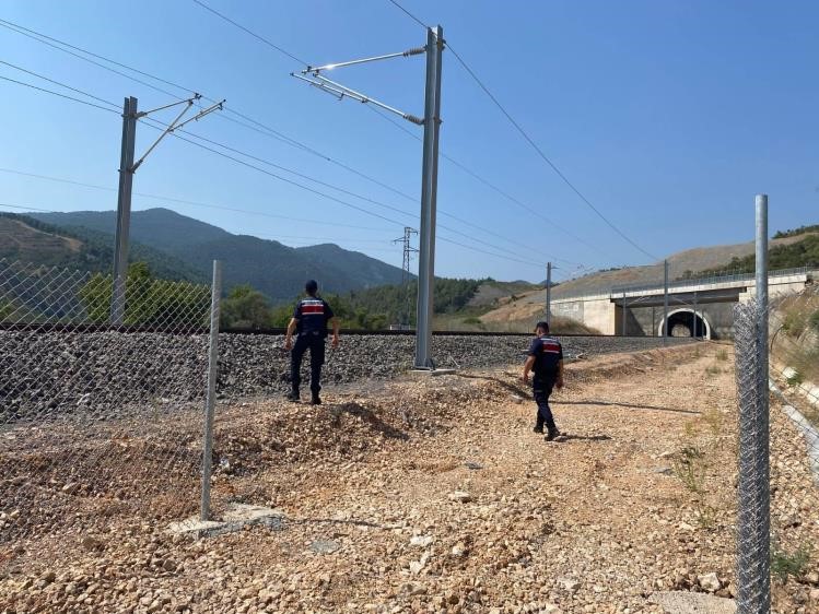 BİLECİK’TE YHT HATTINDA GÜVENLİK KONTROLÜ