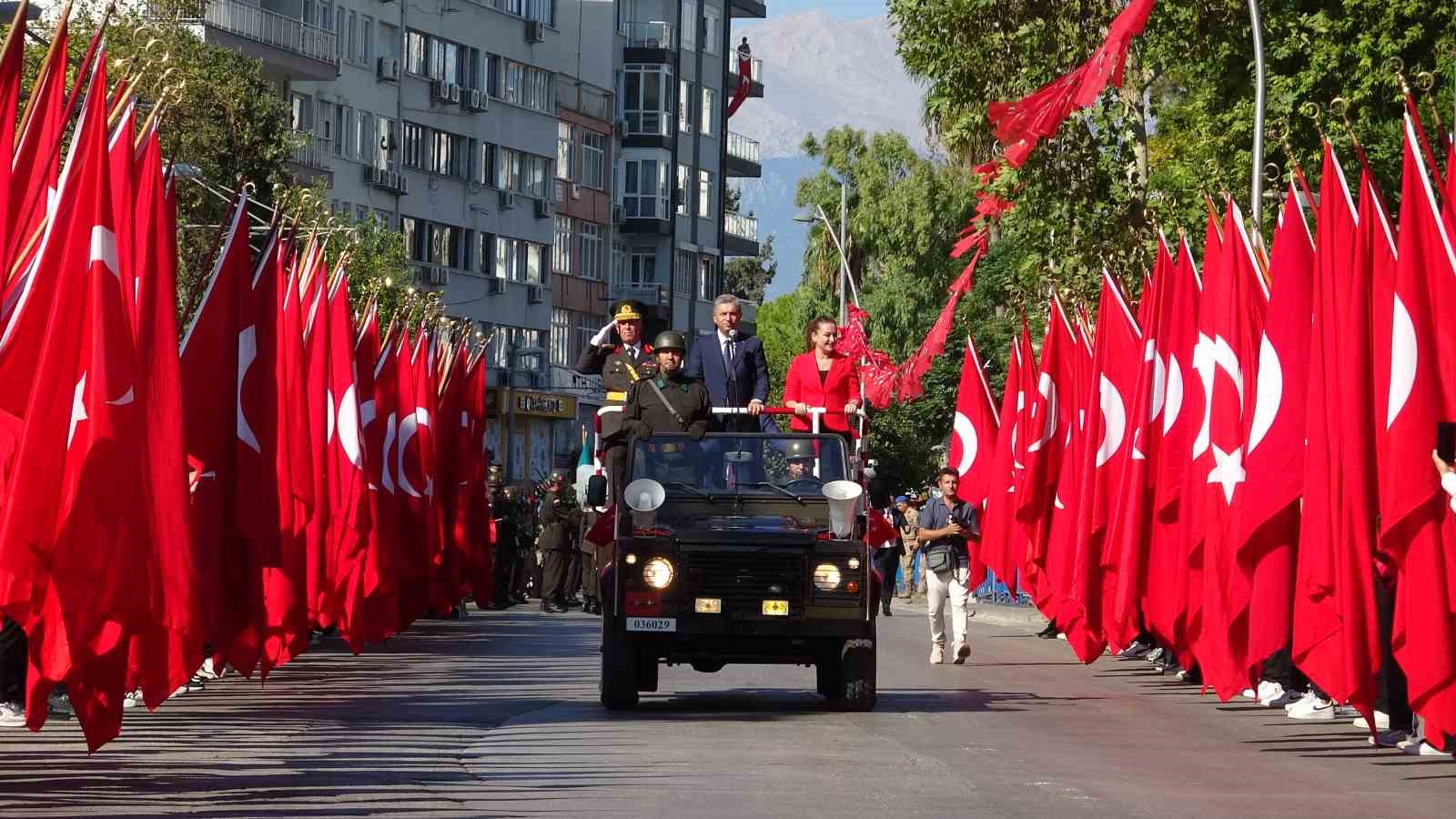 ANTALYA’DA 30 AĞUSTOS COŞKUSU YAŞANDI