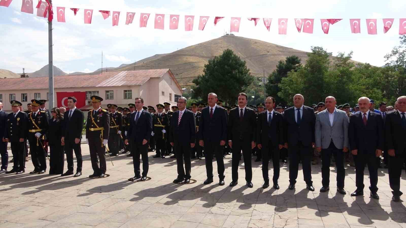 BİTLİS’TE 30 AĞUSTOS ZAFER BAYRAMI KUTLANDI