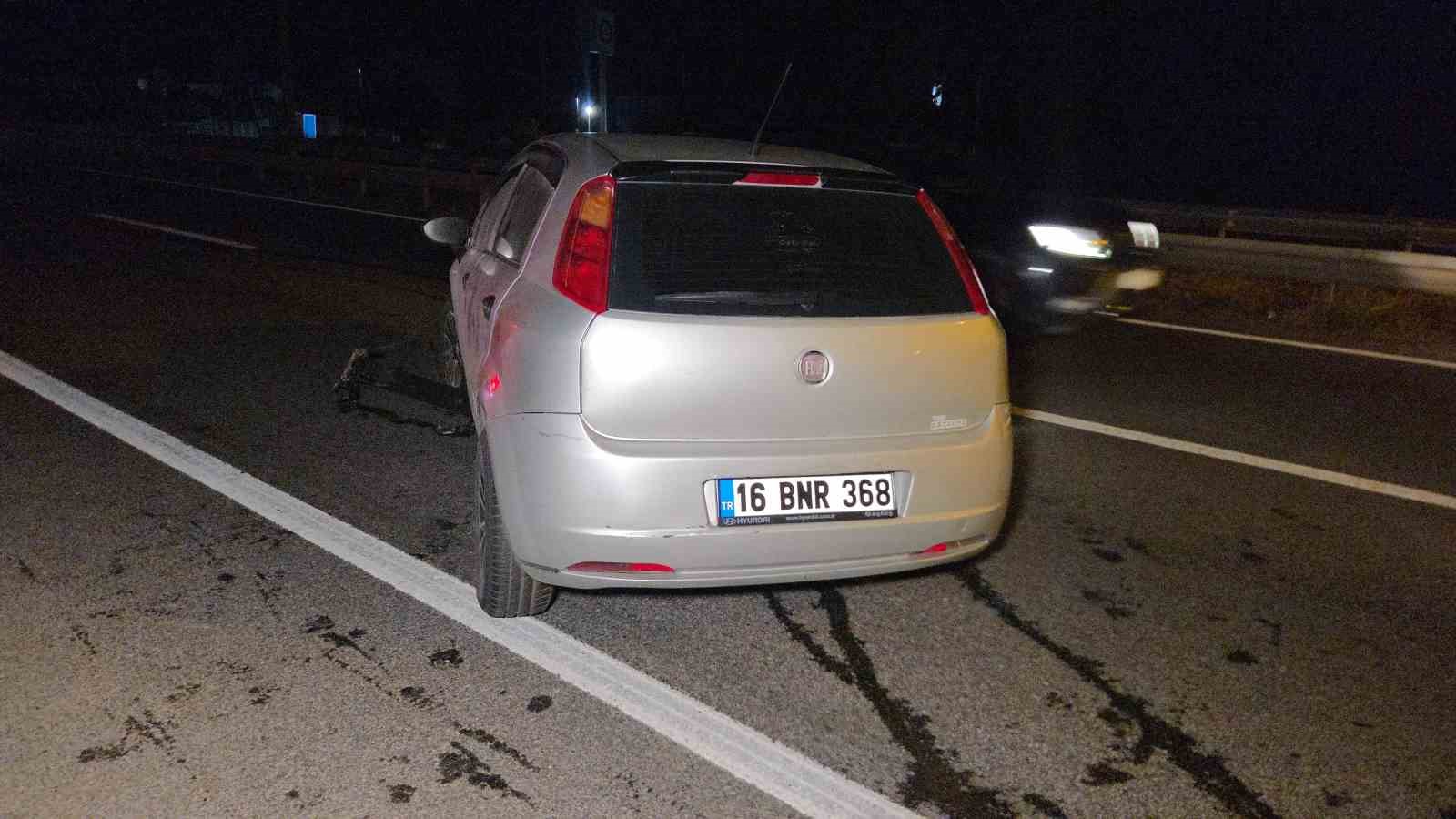BARİYERE ÇARPAN OTOMOBİLİN SÜRÜCÜSÜ YARALANDI