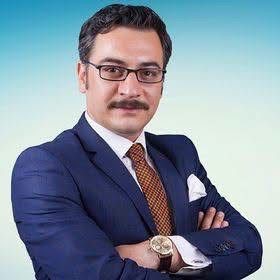 ŞANLIURFA’DA OTOMOBİL DEVRİLDİ: TV SUNUCUSU ÖMER YILAN HAYATINI KAYBETTİ