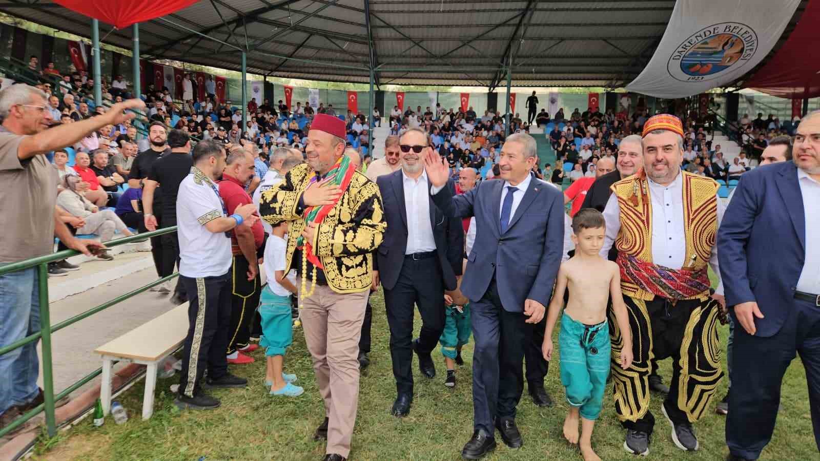 ZENGİBAR KARAKUCAK GÜREŞLERİ’NİN BAŞPEHLİVANI FEYZULLAH AKTÜRK