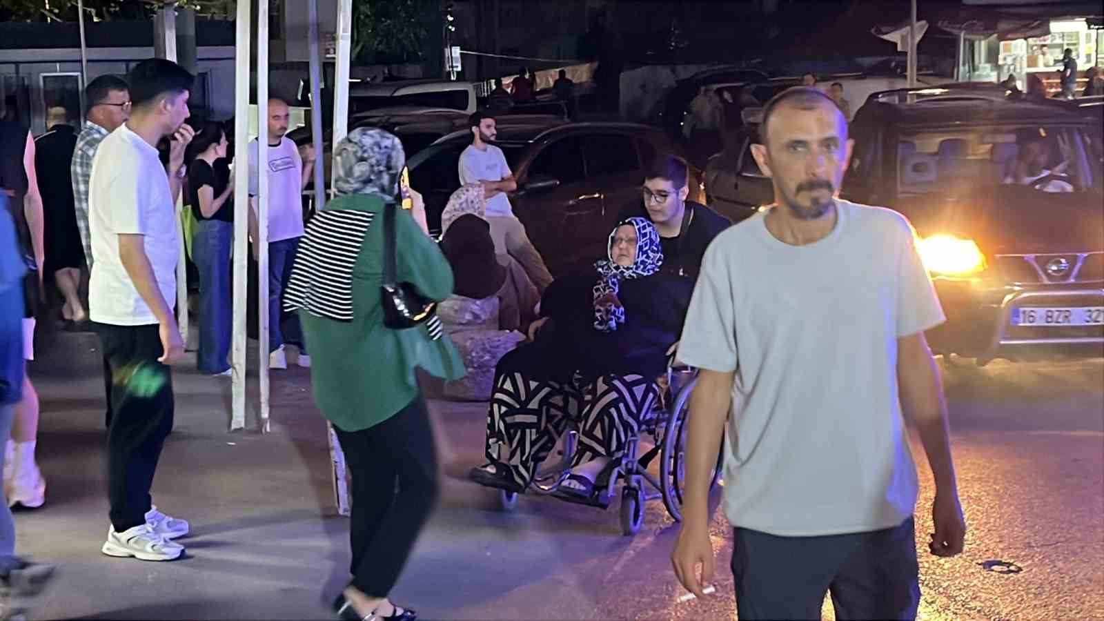 BURSA’DAKİ DÜĞÜN YEMEĞİNDE 367 KİŞİ HASTANELERE BAŞVURDU