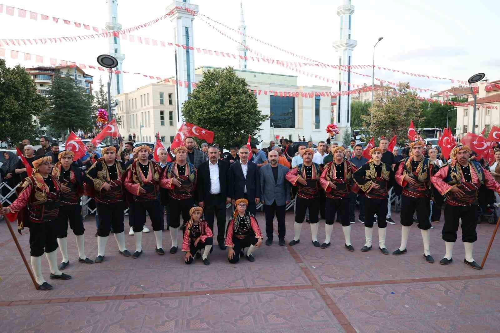 PURSAKLAR’DA 104’ÜNCÜ YILA YAKIŞAN ZAFER COŞKUSU