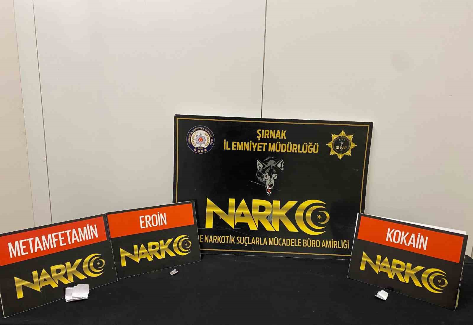 ŞIRNAK’TA 8 BUÇUK MİLYON LİRA DEĞERİNDE KAÇAK MALZEME ELE GEÇİRİLDİ