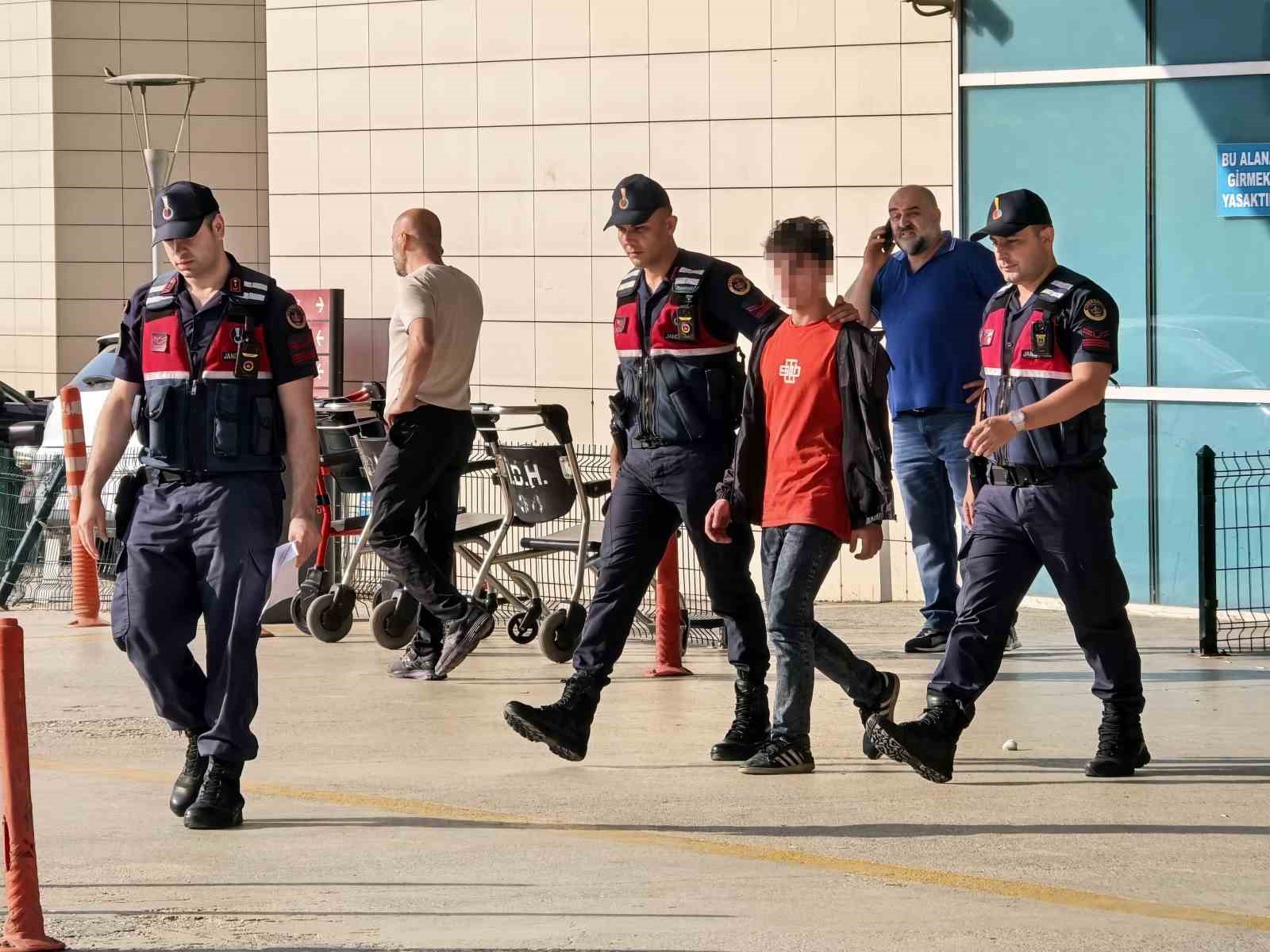 15 YAŞINDAKİ ÇOCUĞU DARBEDEN ŞÜPHELİ TUTUKLANDI